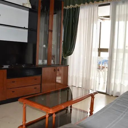 Gemelos2 Loysan Apt. With Pool شقة بينايدورم